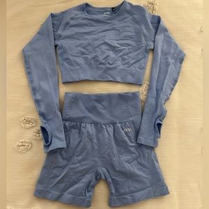 AYBL blue longsleeve workout set